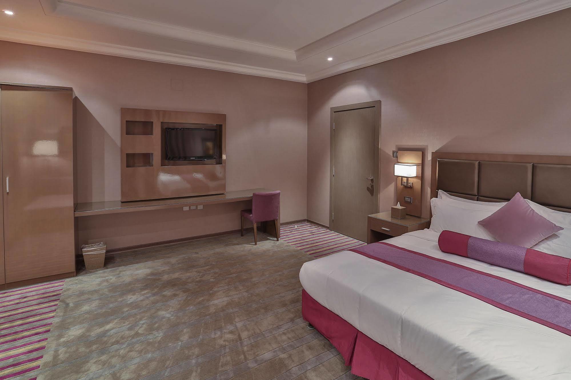 Aparthotel Park House à Riyad Extérieur photo